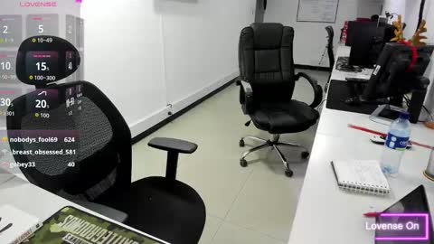 jenn online show from December 19, 11:12 pm