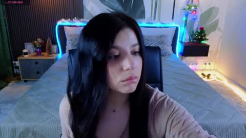 Snapshot of jenna_adams_ chatting on December 7, 12:30 am jenna_adams_ online show from December 7, 12:30 am