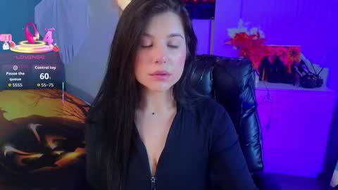 Snapshot of jenna_adams_ chatting on October 31, 1:17 am jenna_adams_ online show from October 31, 1:17 am