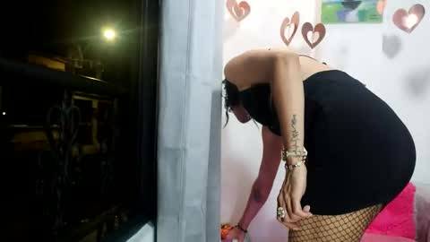 Snapshot of jenna_grey24 chatting on November 26, 10:16 am Isabella online show from November 26, 10:16 am