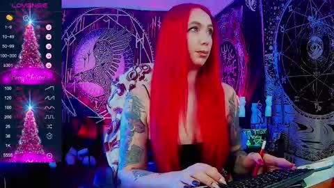 Snapshot of jennalovvee chatting on December 12, 7:52 am Mrs. Jenna online show from December 12, 7:52 am