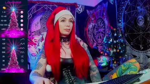 Snapshot of jennalovvee chatting on December 18, 2:10 am Mrs. Jenna online show from December 18, 2:10 am