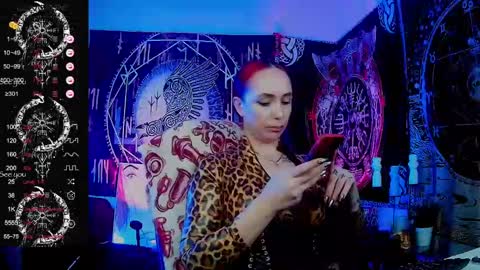 Snapshot of jennalovvee chatting on January 24, 5:21 am Mrs. Jenna online show from January 24, 5:21 am