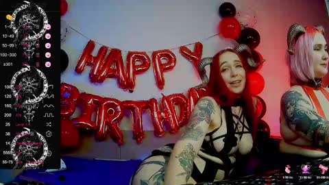 Snapshot of jennalovvee chatting on February 11, 7:33 am Mrs. Jenna online show from February 11, 7:33 am