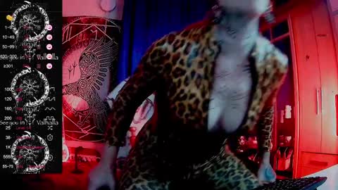 Snapshot of jennalovvee chatting on February 27, 1:27 am Mrs. Jenna online show from February 27, 1:27 am