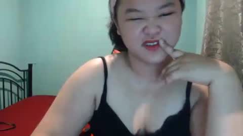 jennalyn_19 online show from March 4, 7:01 pm