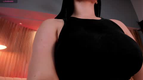 Snapshot of jennaolson chatting on February 25, 6:31 pm Jenna Olson online show from February 25, 6:31 pm