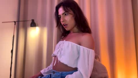 Snapshot of jennardrako chatting on February 23, 9:33 am jennardrako online show from February 23, 9:33 am