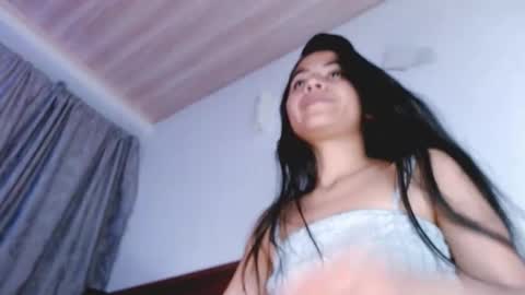 jenner_lena online show from April 22, 6:49 am