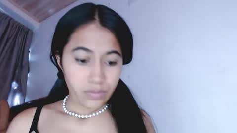 jenner_lena online show from May 13, 7:11 pm