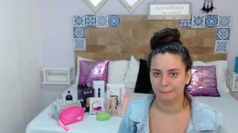 jenner_madison online show from November 6, 11:22 am