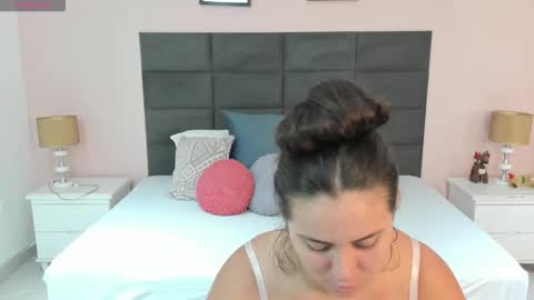 jenner_madison online show from November 10, 12:37 pm