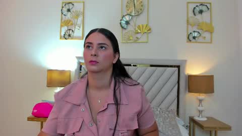 Snapshot of jenner_madison chatting on July 17, 12:01 pm jenner_madison online show from July 17, 12:01 pm