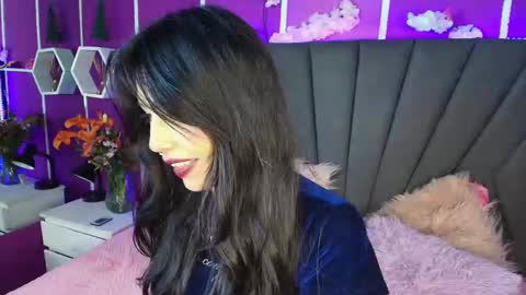 Jenner online show from December 15, 7:13 am