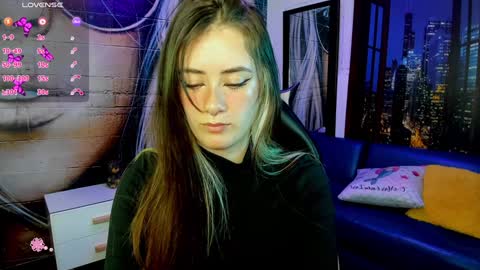 Snapshot of jenni_arango chatting on December 6, 4:36 am Jenny online show from December 6, 4:36 am