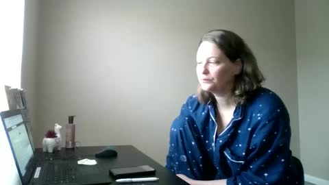 Snapshot of jennibean6996 chatting on January 14, 1:49 pm Jennibean6996 online show from January 14, 1:49 pm