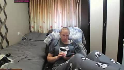 JenniDeep online show from April 27, 1:47 am