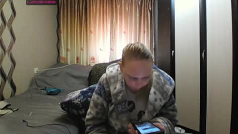 JenniDeep online show from May 11, 5:24 am