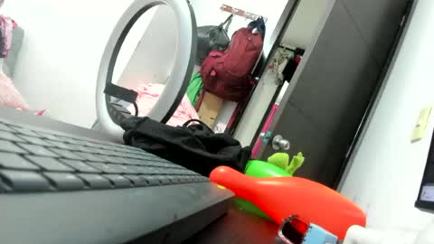 Snapshot of jennifer_bodyy0404 chatting on June 26, 2:05 am jennifer_bodyy0404 online show from June 26, 2:05 am