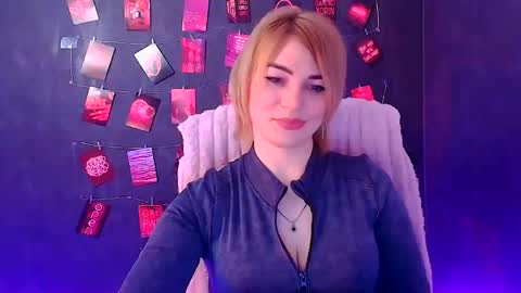 Jennifer online show from March 19, 7:01 am