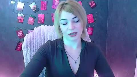 Jennifer online show from March 24, 6:51 am