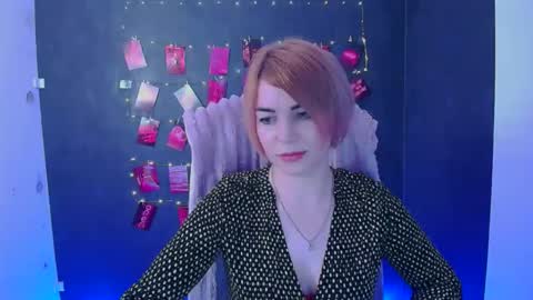 Jennifer online show from April 2, 11:41 am