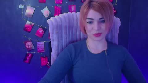 Jennifer online show from April 19, 11:53 am