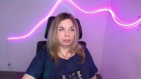 Jennifer online show from September 15, 11:32 am