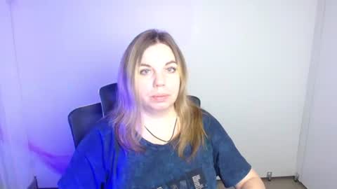 Jennifer online show from October 14, 5:41 am