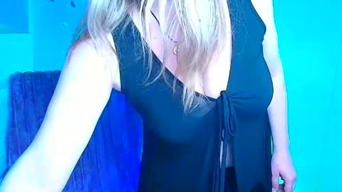 Jennifer online show from February 23, 12:46 pm