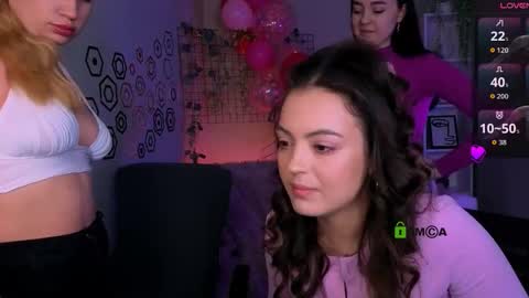 jennifer_sheil online show from February 27, 8:42 pm