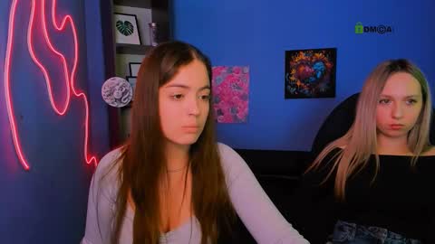 jennifer_sheil online show from March 5, 9:22 pm