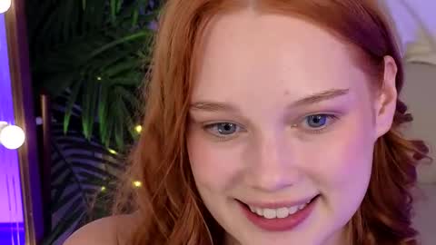 Jennifer online show from October 10, 1:43 pm