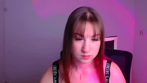 Jennifer online show from December 20, 3:31 pm