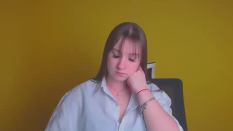 Jennifer online show from January 29, 9:33 am