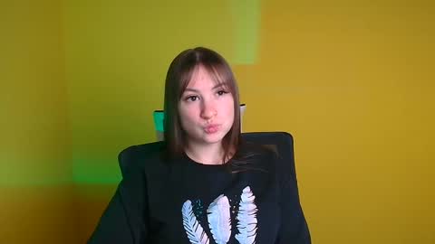 Jennifer online show from February 1, 9:54 am