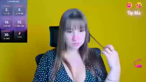 Jennifer online show from September 23, 5:54 am