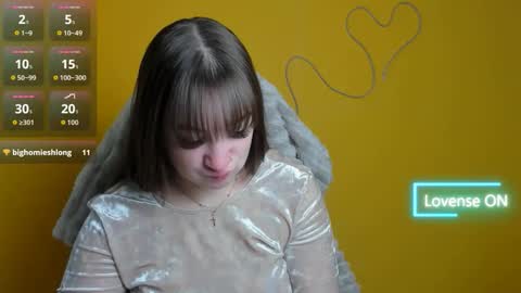 Jennifer online show from November 17, 6:41 am