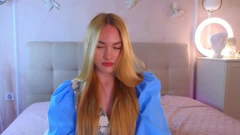 Snapshot of jennifercamprell chatting on April 8, 8:31 pm jennifercamprell online show from April 8, 8:31 pm