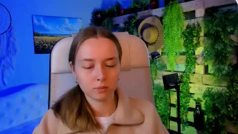 Jennifer online show from October 6, 9:40 am