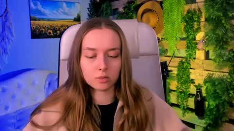 Jennifer online show from October 8, 10:46 am