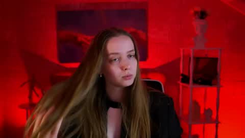 Jennifer online show from May 29, 6:39 pm