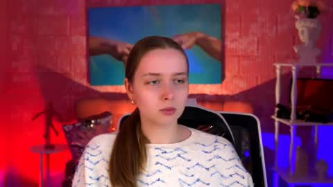 Jennifer online show from May 31, 4:58 pm