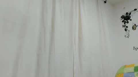 Snapshot of jenniferloveyou chatting on December 15, 7:53 pm jenniferloveyou online show from December 15, 7:53 pm