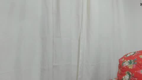 Snapshot of jenniferloveyou chatting on December 23, 8:03 pm jenniferloveyou online show from December 23, 8:03 pm