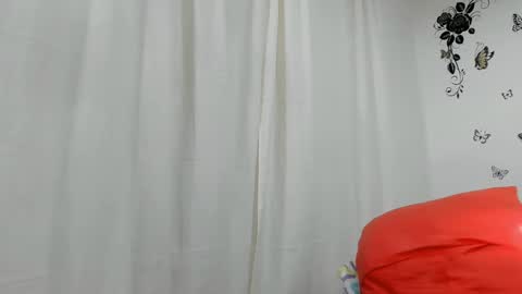 Snapshot of jenniferloveyou chatting on January 9, 1:13 pm jenniferloveyou online show from January 9, 1:13 pm