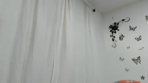 Snapshot of jenniferloveyou chatting on January 10, 1:31 pm jenniferloveyou online show from January 10, 1:31 pm