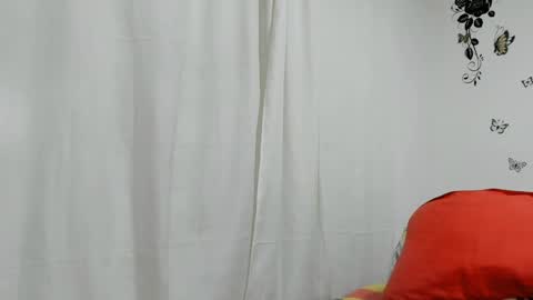 Snapshot of jenniferloveyou chatting on February 6, 8:23 pm jenniferloveyou online show from February 6, 8:23 pm