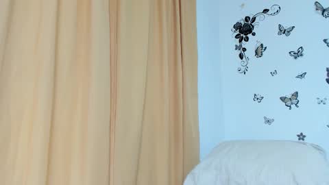 Snapshot of jenniferloveyou chatting on October 13, 4:40 pm jenniferloveyou online show from October 13, 4:40 pm