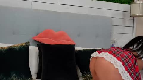 JenniferLovve online show from September 18, 3:52 am